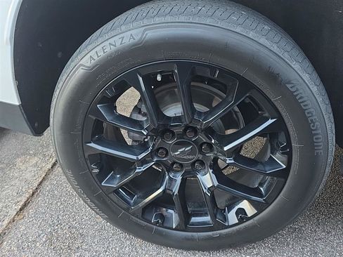 Used 2022 Chevrolet Tahoe LT w/ Luxury Package image 19