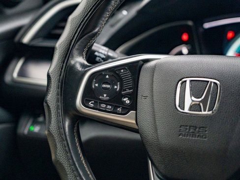 Used 2017 Honda Civic Touring image 20