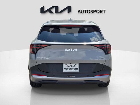 New 2026 Kia Sportage EX image 9