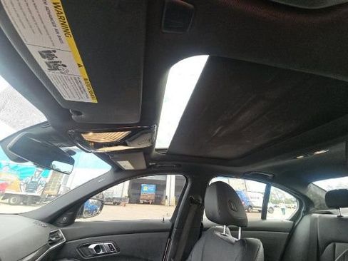 Used 2021 BMW 330i Sedan w/ Convenience Package image 9