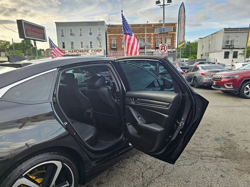 Used 2021 Honda Accord Sport Special Edition image 12