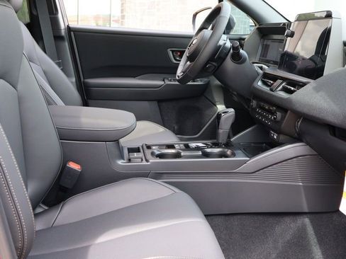 New 2026 Subaru Outback Limited AWD/4WD image 12