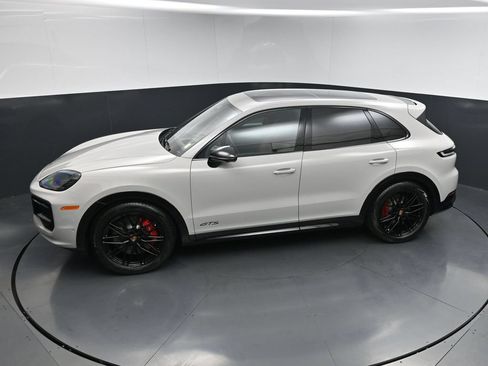 New 2026 Porsche Cayenne GTS AWD/4WD image 18