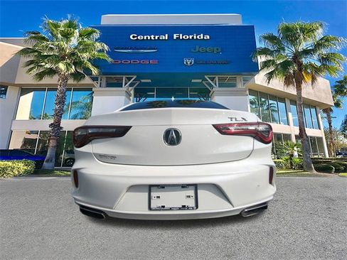 Used 2022 Acura TLX image 6
