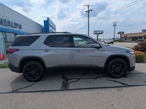 Used 2023 Chevrolet Traverse LT w/ Midnight/Sport Edition AWD/4WD image 2