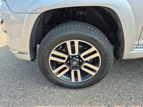 Used 2015 Toyota 4Runner Limited AWD/4WD image 24