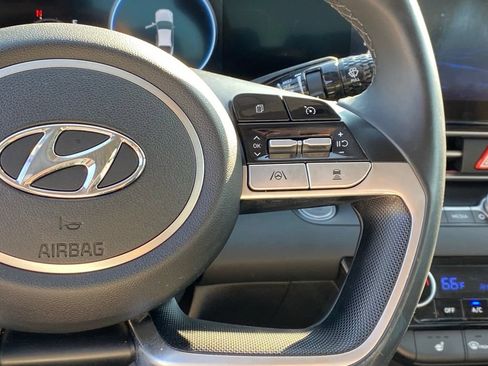 Used 2023 Hyundai Elantra Limited w/ Cargo Package FWD image 15