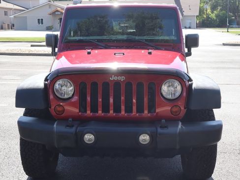 Used 2013 Jeep Wrangler Sport AWD/4WD image 12