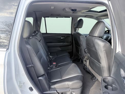 Used 2022 Honda Pilot Touring image 48