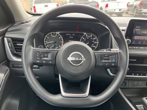 Used 2024 Nissan Rogue SV AWD/4WD image 34