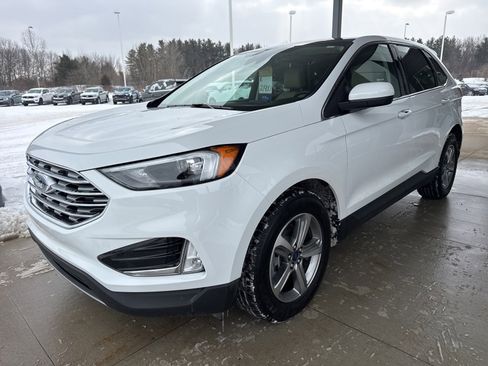 Certified 2022 Ford Edge SEL w/ Convenience Package image 3