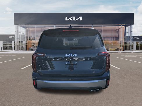 Used 2025 Kia Telluride S image 5
