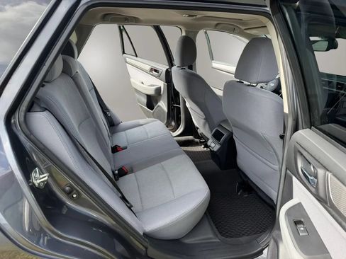 Used 2018 Subaru Outback 2.5i Premium AWD/4WD image 17