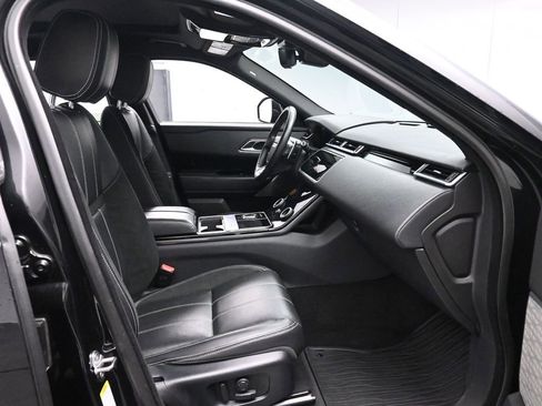 Used 2020 Land Rover Range Rover Velar R-Dynamic S image 19