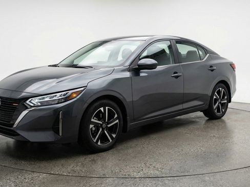 Used 2025 Nissan Sentra SV FWD image 3