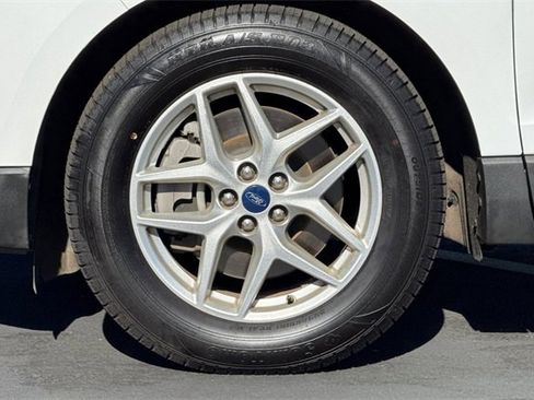 Used 2022 Ford Edge SEL image 34