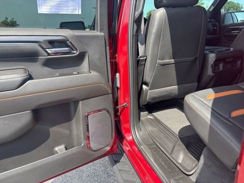 Used 2022 GMC Sierra 1500 AT4 w/ AT4 Premium Package AWD/4WD image 16