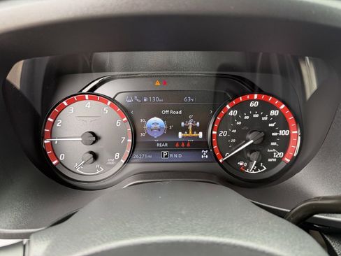 Used 2021 Nissan Titan PRO-4X image 19