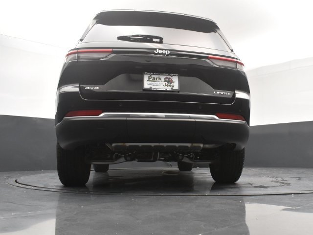 Used 2025 Jeep Grand Cherokee Limited w/ Trailer Tow Package AWD/4WD image 22
