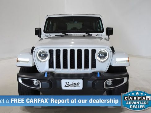 Used 2023 Jeep Wrangler Unlimited Sahara w/ Cold Weather Group AWD/4WD image 2