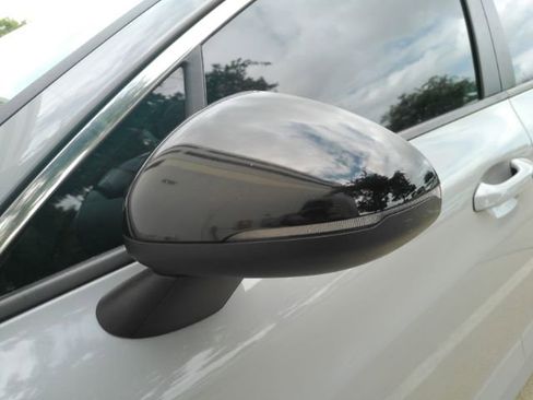 Used 2022 Kia K5 GT-Line FWD image 17