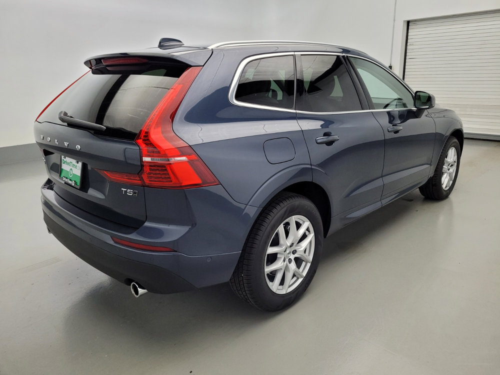 Used 2019 Volvo XC60 T5 Momentum w/ Premium Package AWD/4WD image 9