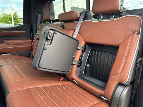 Used 2024 GMC Sierra 1500 Denali Ultimate AWD/4WD image 43