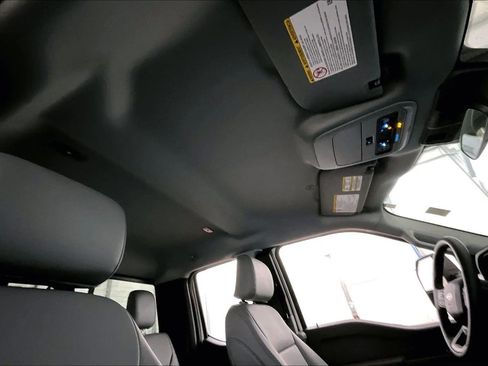 New 2026 Ford F250 XL w/ 360-Degree Camera Package image 21
