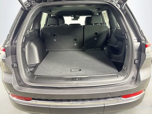 New 2025 Jeep Grand Cherokee Laredo w/ Luxury Tech Group I image 13