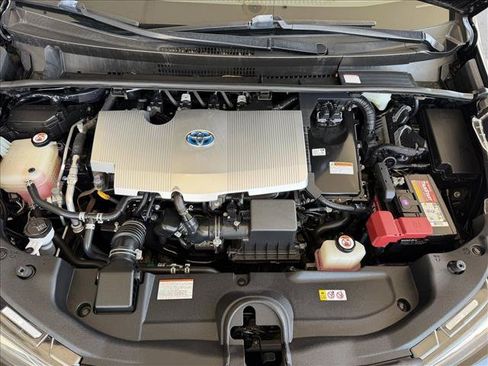 Used 2019 Toyota Prius Limited w/ Premium Convenience Package FWD image 20