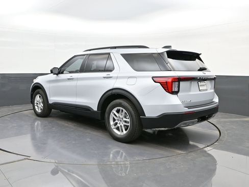 New 2026 Ford Explorer Active w/ Active Comfort Package image 5