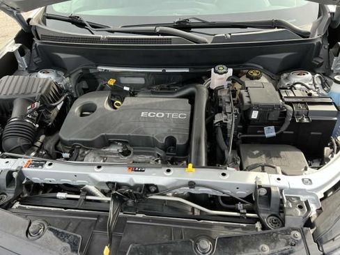 Used 2022 Chevrolet Equinox Premier AWD/4WD image 9
