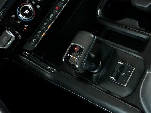 Used 2022 GMC Sierra 1500 AT4X image 30