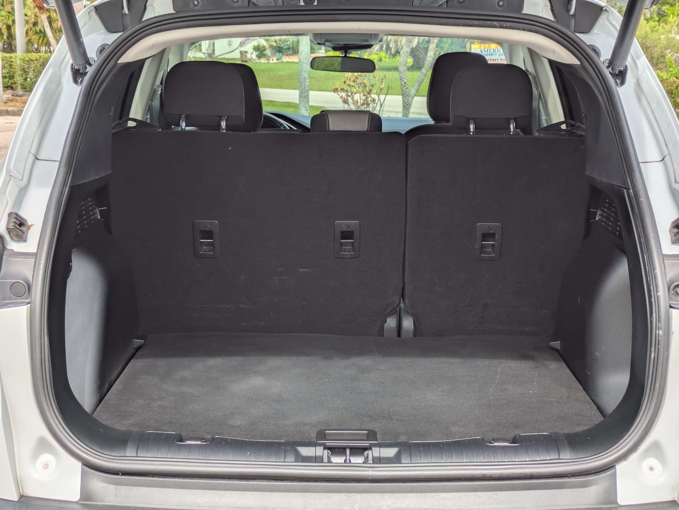 Used 2022 Ford Escape SE w/ SE Sport Appearance Package FWD image 16