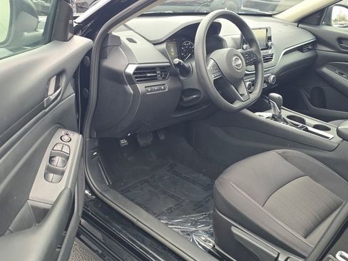 Used 2024 Nissan Altima 2.5 S image 9