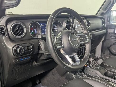 Used 2021 Jeep Wrangler Unlimited Sahara w/ Cold Weather Group AWD/4WD image 11