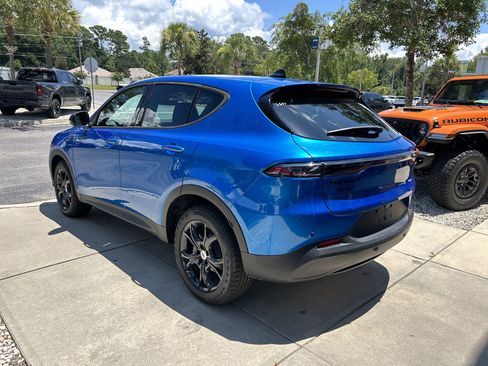 New 2025 Dodge Hornet GT w/ GT Blacktop Package image 7