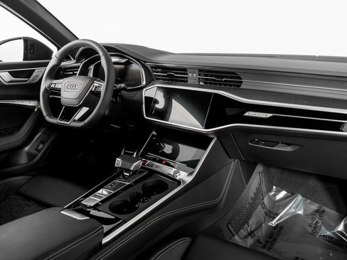 Used 2025 Audi RS 6 performance image 47