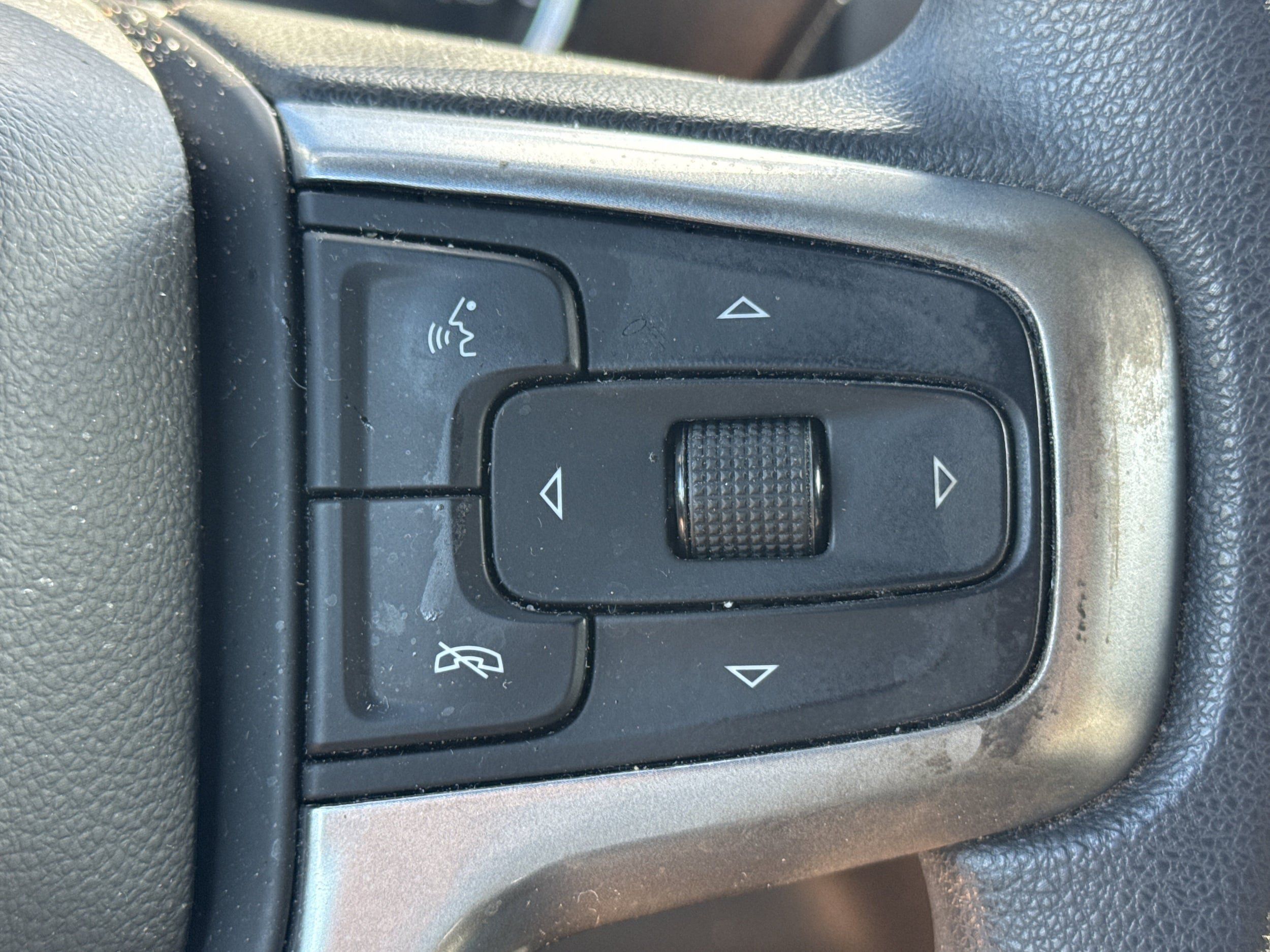 Used 2020 Chevrolet Silverado 1500 LT w/ Trailering Package RWD image 36