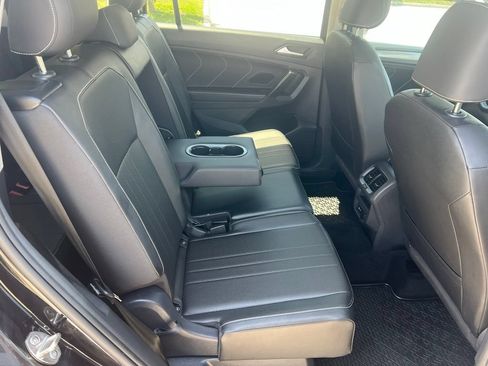 Used 2023 Volkswagen Tiguan SE FWD image 15