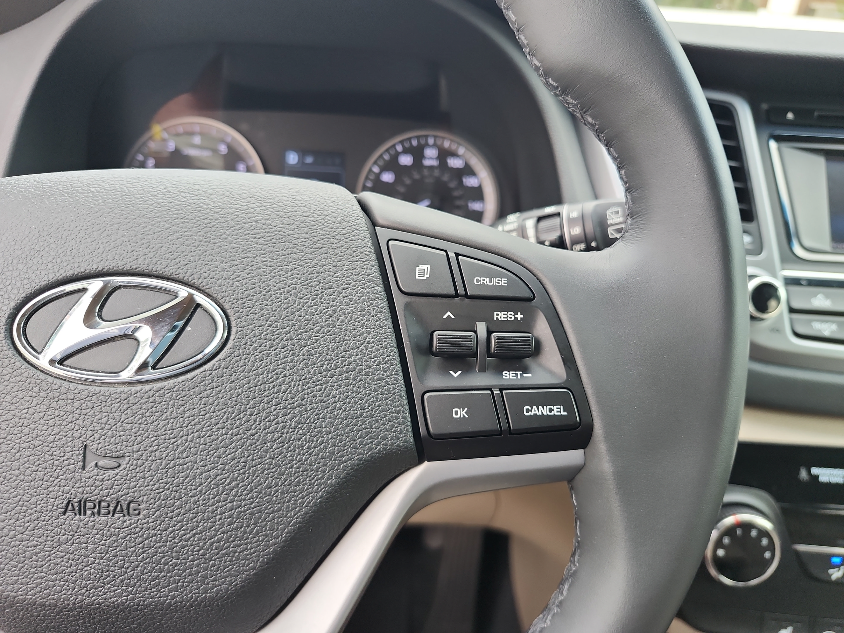 Used 2017 Hyundai Tucson Sport w/ Cargo Package FWD image 25