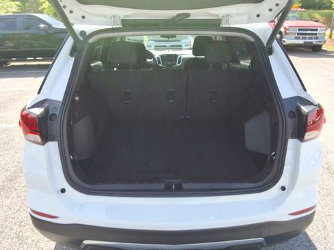 Used 2024 Chevrolet Equinox LT FWD image 16