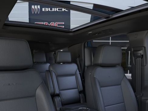 New 2026 GMC Yukon Denali w/ Denali Reserve Package AWD/4WD image 24