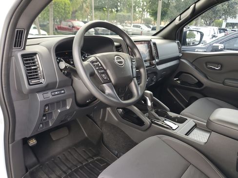 Used 2023 Nissan Frontier SV w/ Midnight Edition Package RWD image 21