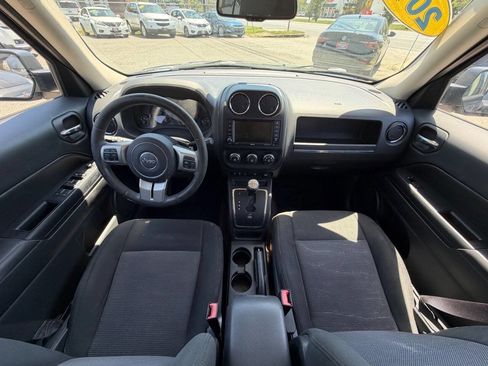 Used 2014 Jeep Patriot Latitude AWD/4WD image 22