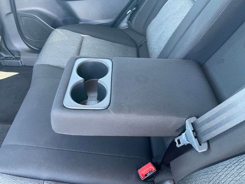 Used 2024 Nissan Rogue SV FWD image 50