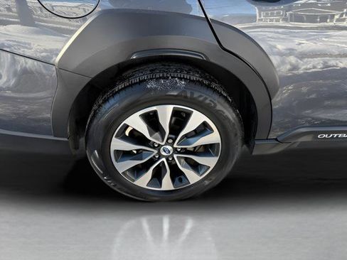 Used 2023 Subaru Outback Touring AWD/4WD image 25