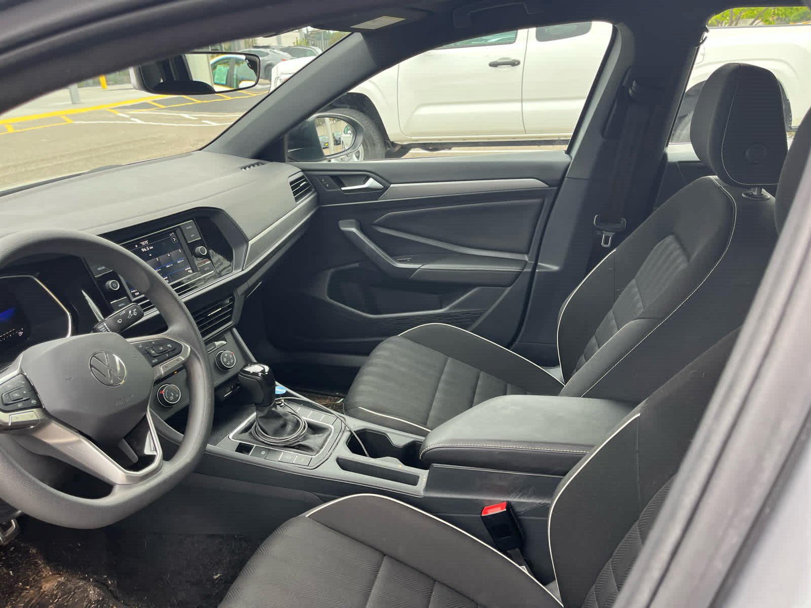 Used 2023 Volkswagen Jetta Sport FWD image 8