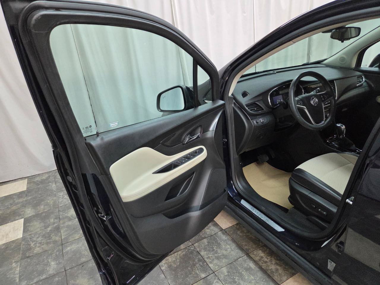 Used 2022 Buick Encore Preferred w/ Safety Package AWD/4WD image 9