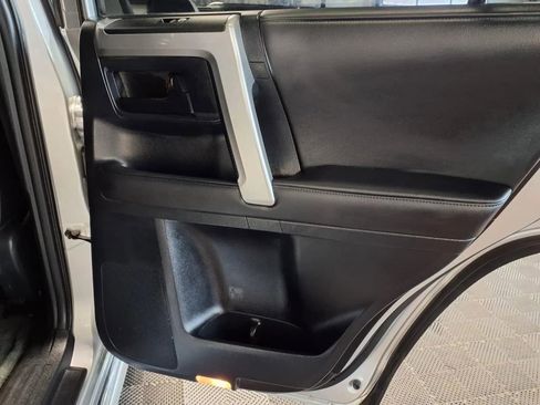 Used 2010 Toyota 4Runner Limited image 10